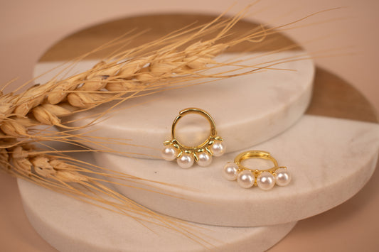Small Pearl Hoop earrings